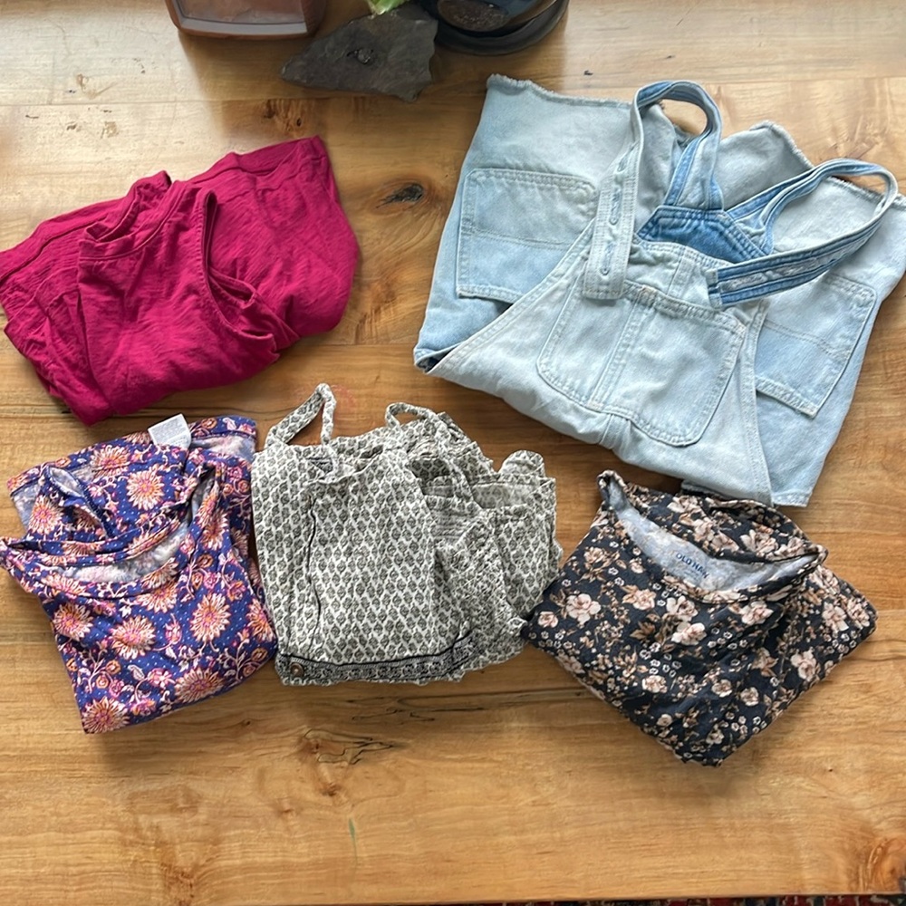 Bundle of Five Items - Girl’s Old Navy/Gap dresses/overalls